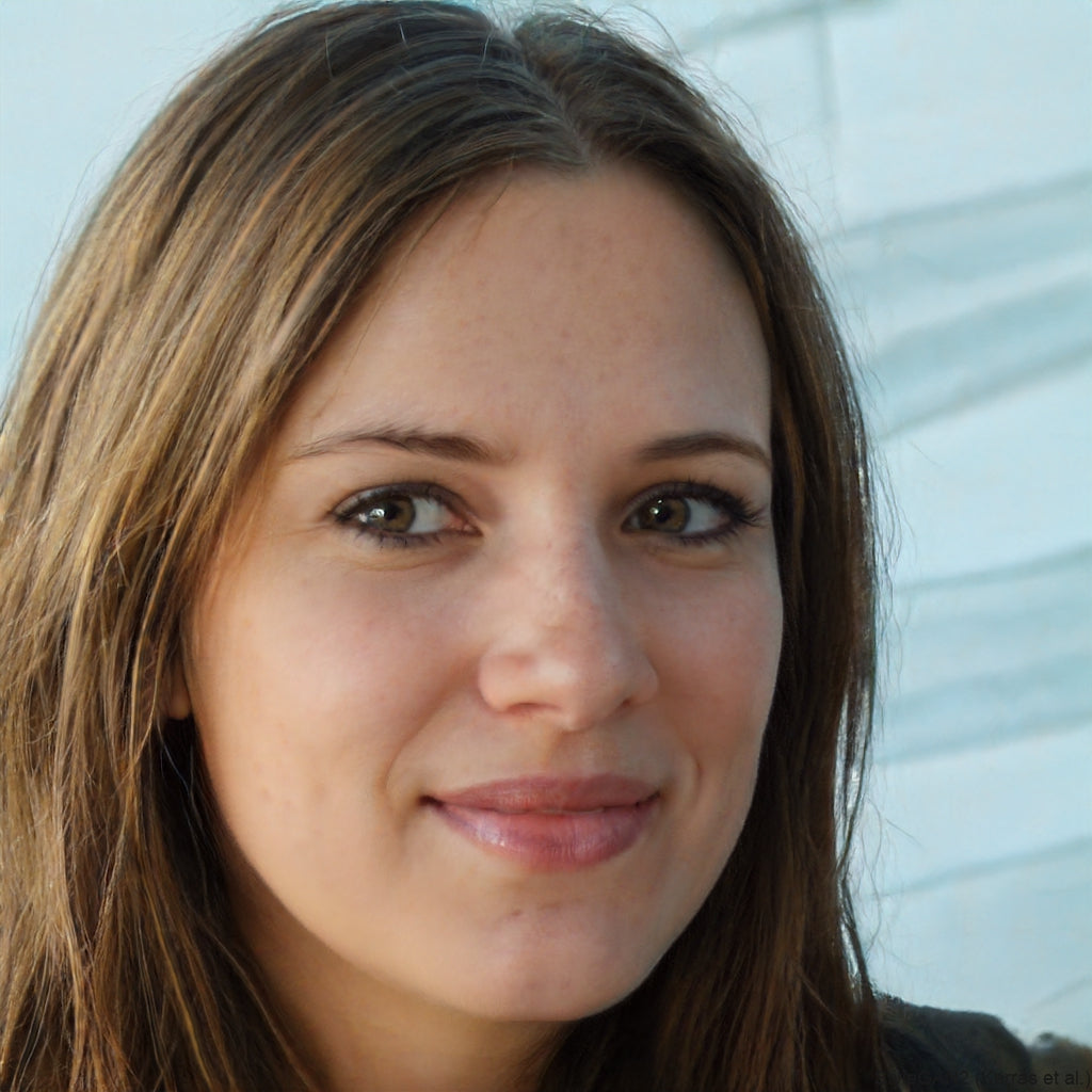 <em>Paula R.</em>