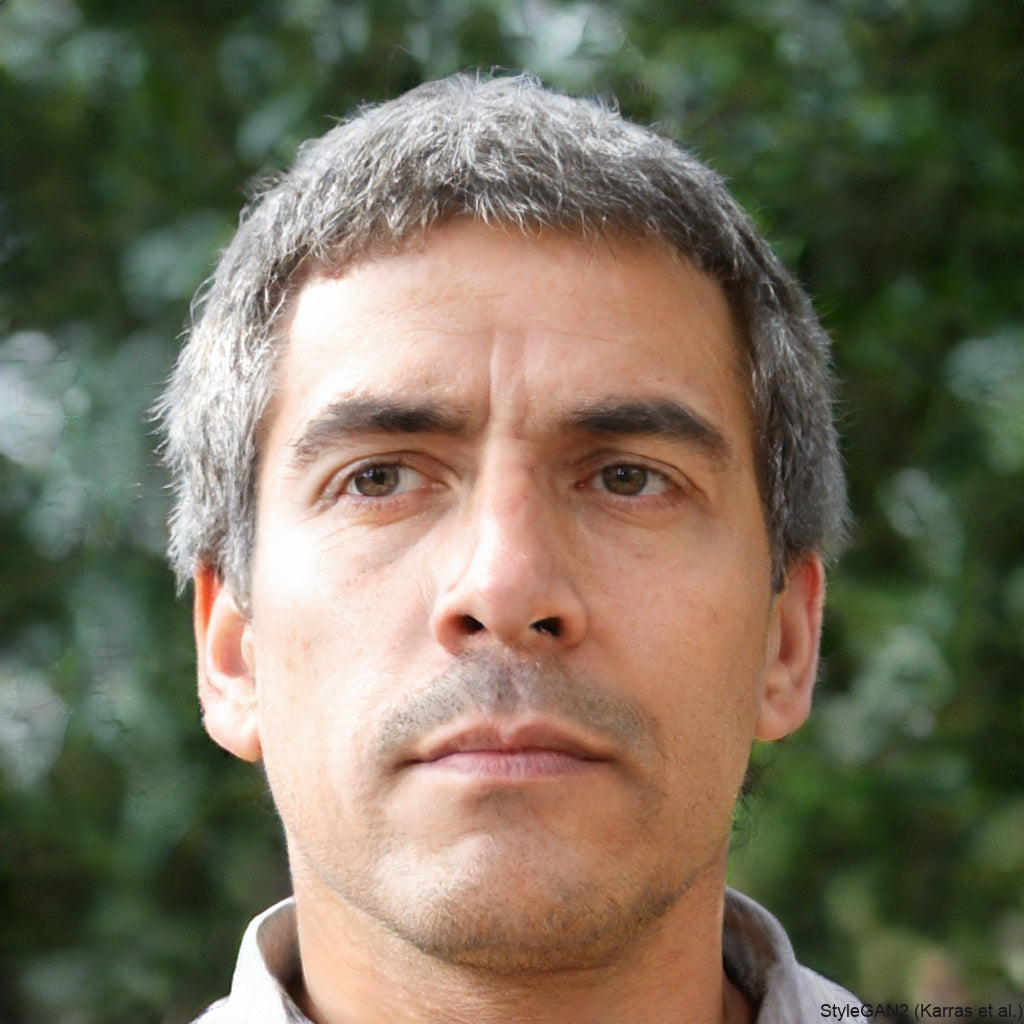 <em>Carlos M.</em>
